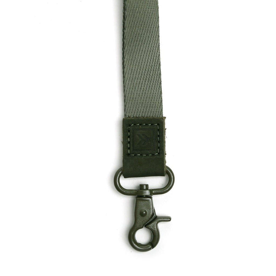 Thread Wallet Wrist Lanyard GREEN