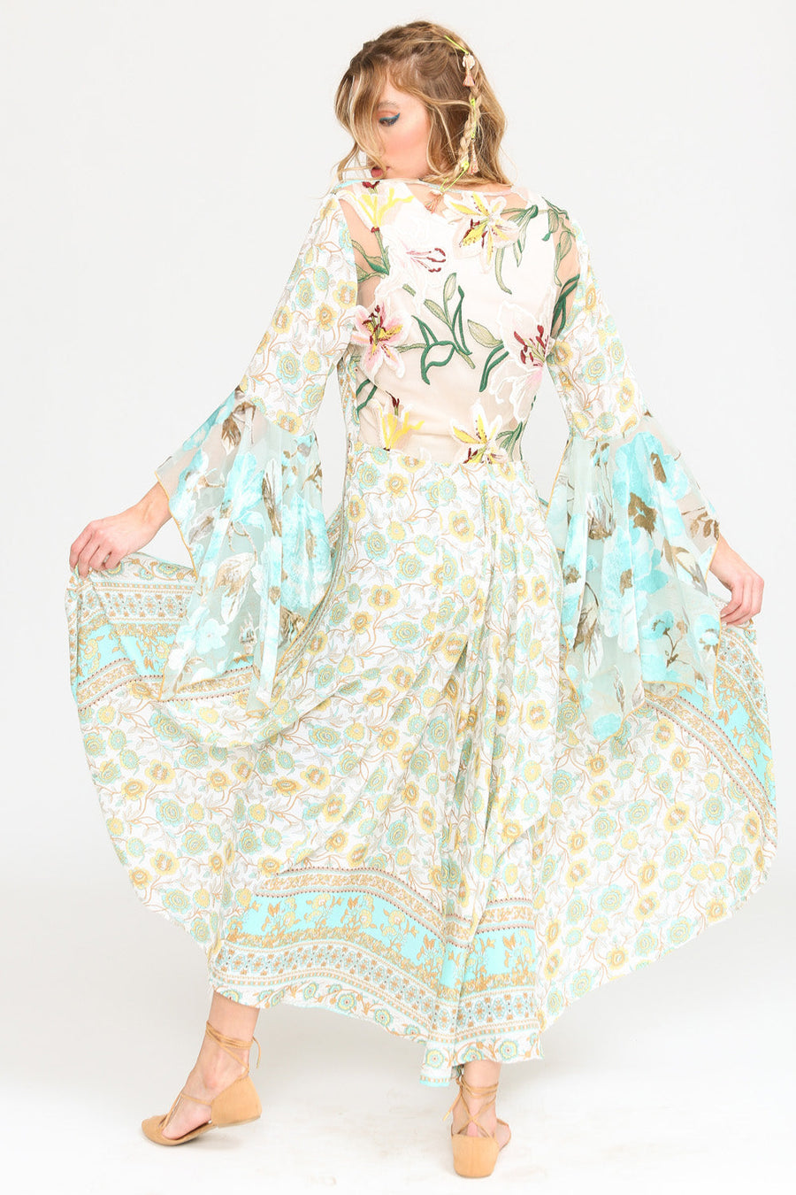 Turquoise embroidered Kimono